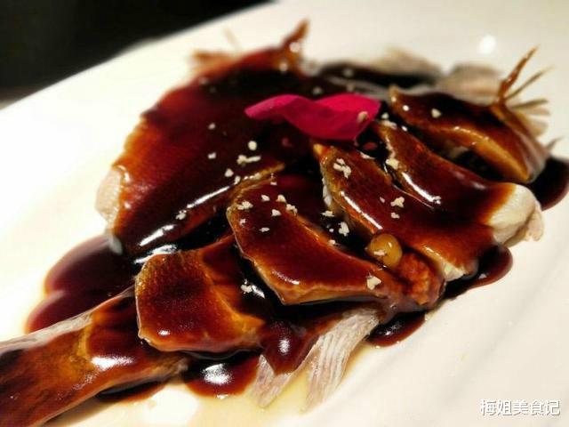 #西湖醋鱼#这菜曾是国宴里的“重头戏”，如今跌落神坛，连本地人都不爱吃