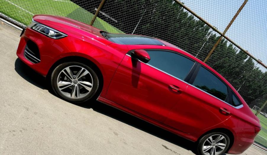 吉利缤瑞@花9万提辆吉利缤瑞值吗？行驶8000公里后，车主憋了几句话想要说