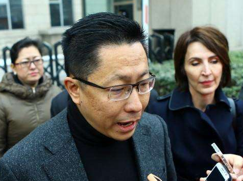 李阳▲当年发誓要让3亿中国人说上英语,并创办“疯狂英语”的李阳,他的现状让人想不到