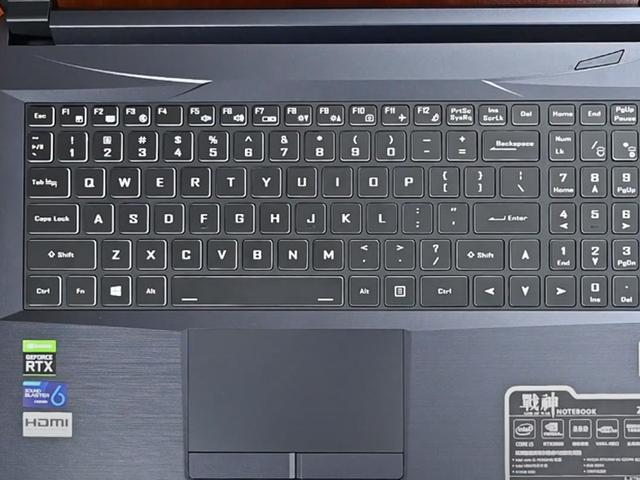 戴尔|8月性价比最高的3款笔记本，高颜值遇上高性能，简称价格屠夫