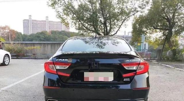 本田雅阁:15.9万提了辆“低配”本田雅阁,开了2个月后,车主想说句实在话