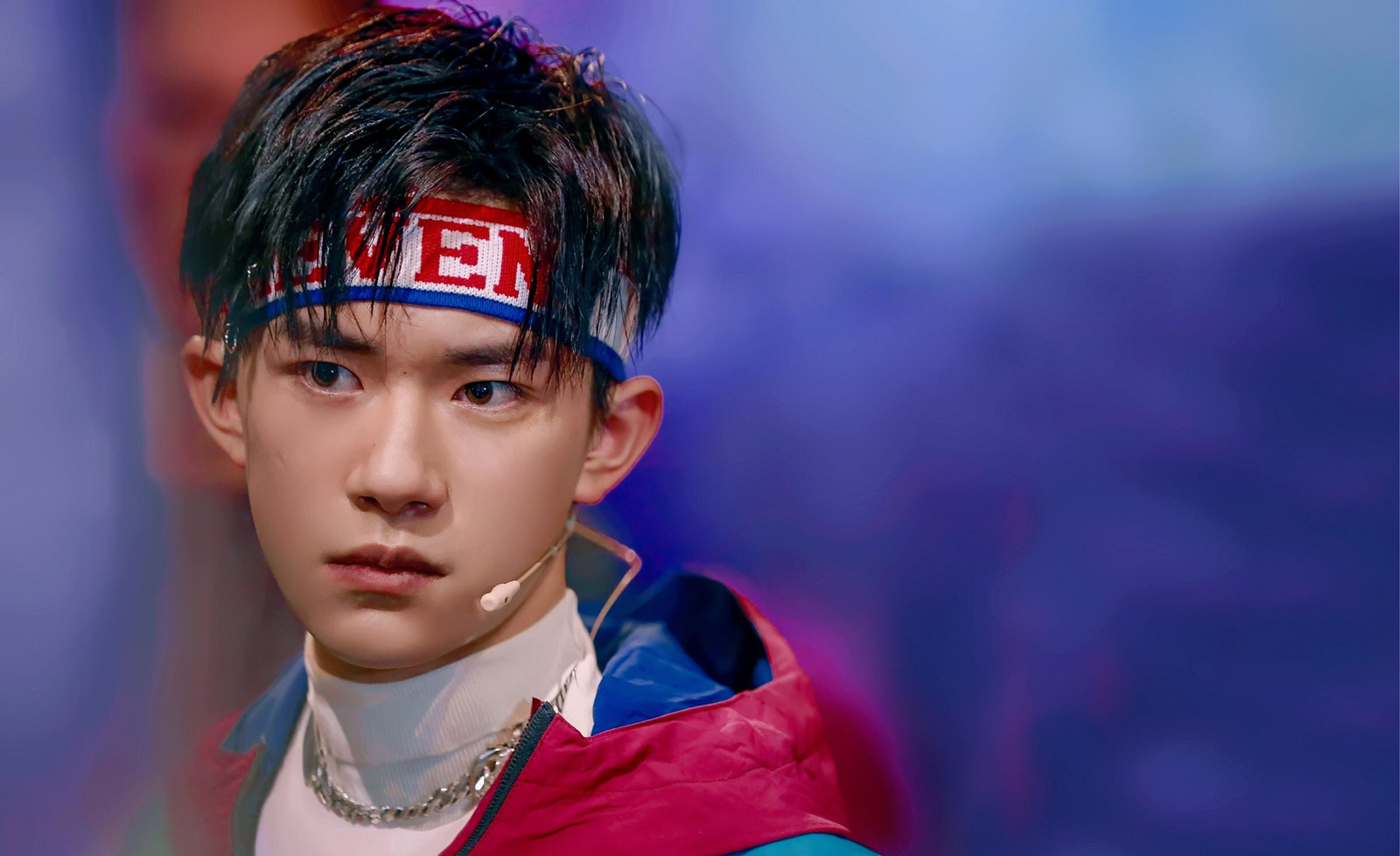 【彭于晏】电影、综艺接到手软的易烊千玺，究竟多有钱？他的商业帝国你无法想象