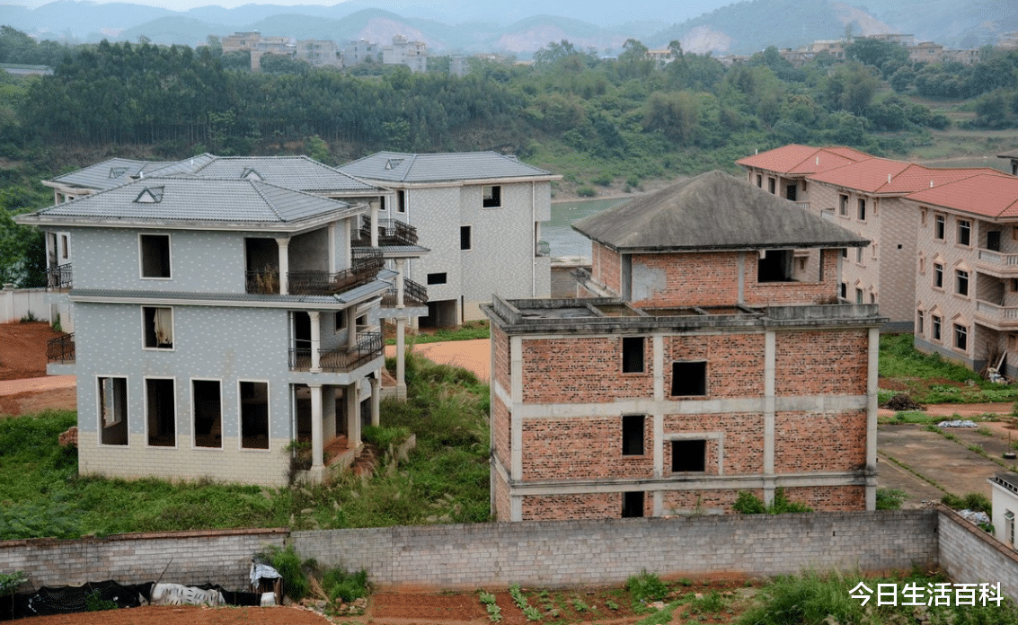 农村盖房要注意，今年起这4种房屋最好别建，发现可能会被拆除