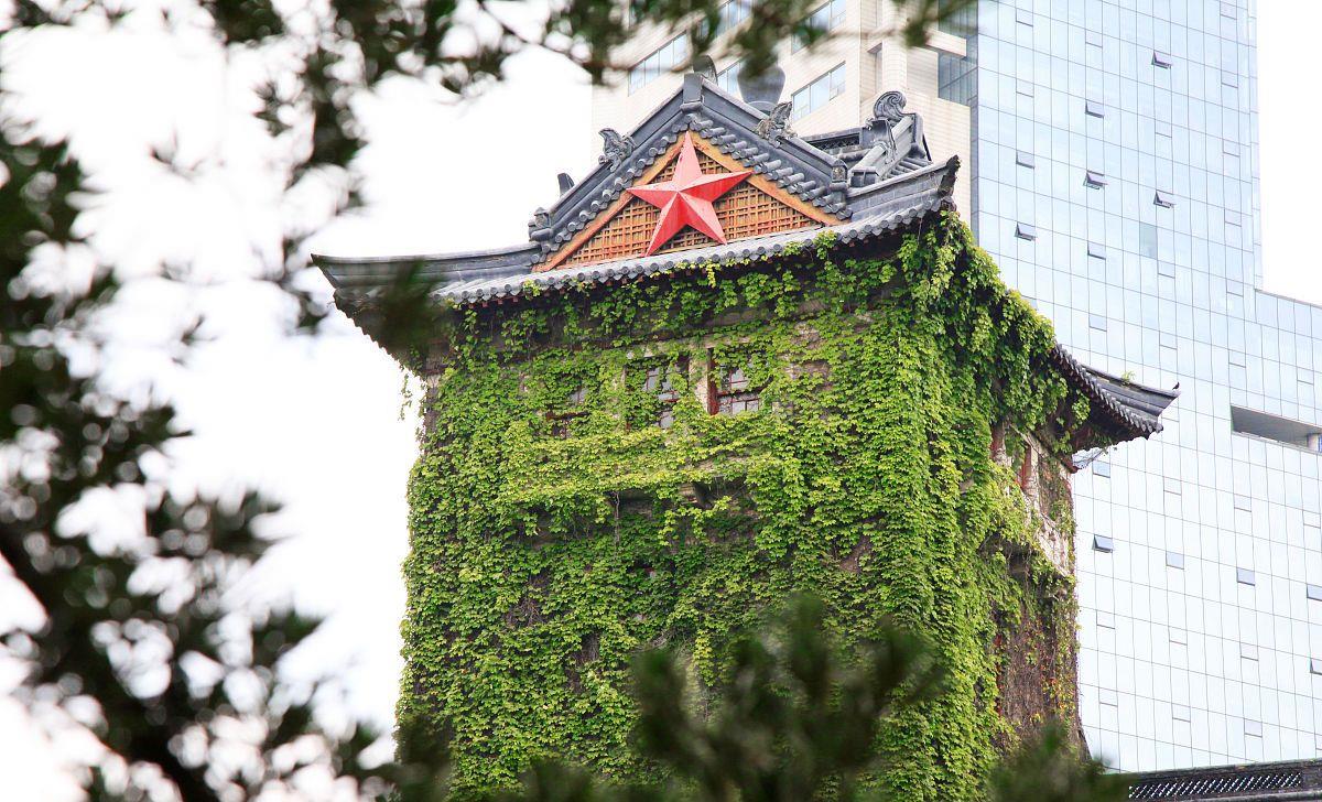 高校▲2020版本中国大学排位，百强大学数量北京江苏上海广东湖北领先