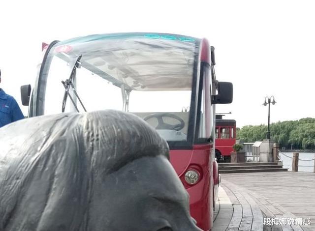 『旅行』为什么导游一到饭馆就“消失”了？去小灶了吗？这篇文章揭晓答案