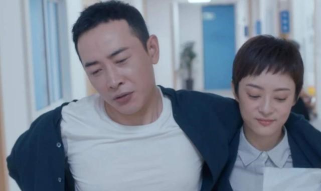 杨澜：孙俪吐槽罗晋拿钱太多，腿力不够公主抱，片场花絮曝光太有趣
