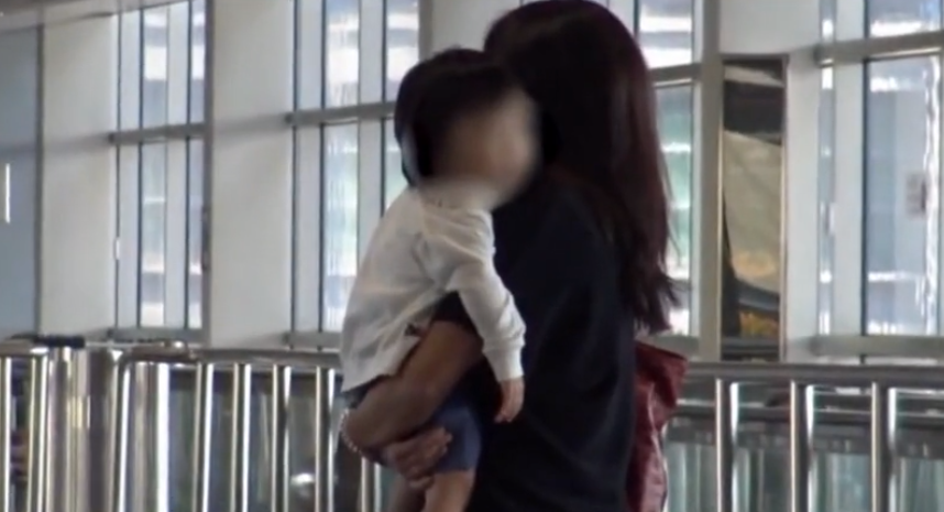 「父亲节」黎明父亲节晒宝贝“画作”，天王用身体当画布，女儿奴无疑了