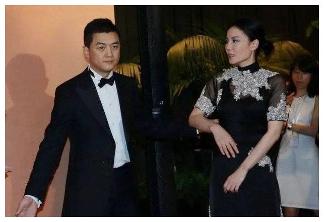王菲|李亚鹏王菲离婚前聊天记录流出，谢霆锋最傻，都是公交车