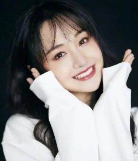 兰蔻|药店有一种不起眼的“精华液”，用后色斑皱纹全没了，堪称平价兰蔻