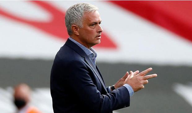 热刺|热刺晋级，但更让穆帅开心的是，球队不用再飞7000公里比赛了！