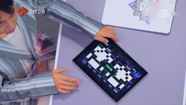 【郭麒麟】《最强大脑》闹乌龙，郭麒麟轻松解出S圈层题目，节目组都尴尬了