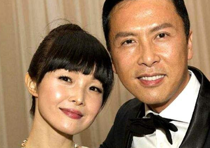 甄子丹|甄子丹妹妹46岁依旧水嫩，功夫不输亲哥哥，为啥就是没人敢娶呢？