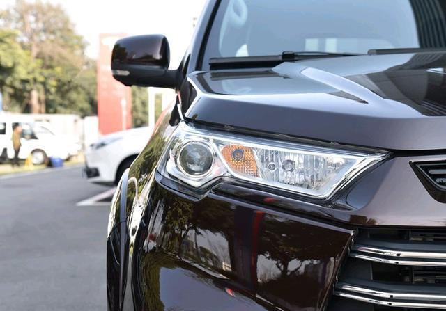 红旗|国产越野硬汉终于来了, 入门就配2.0T+后锁, 看了售价H9也没辙