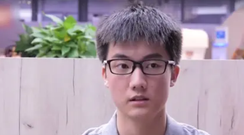 考试|那个高考提前15分钟交卷，说试卷简单的林欢，考了多少分？