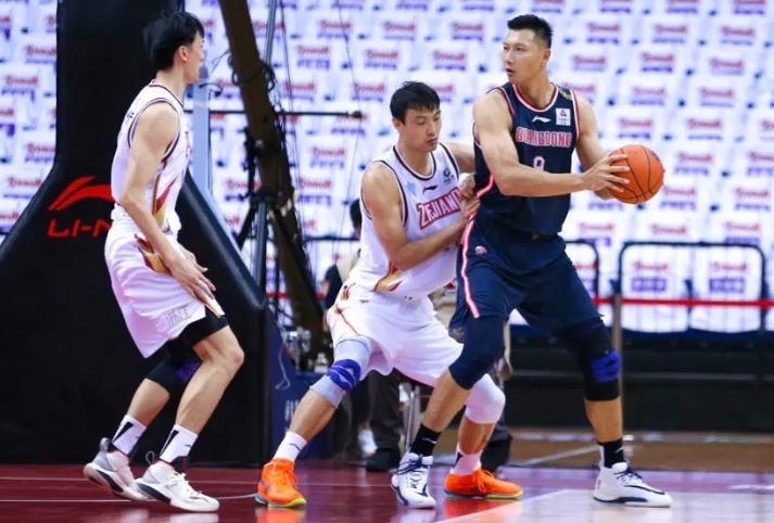 杜锋|威姆斯明明可以上场，为何杜锋宁可比分落后，也不使用他？