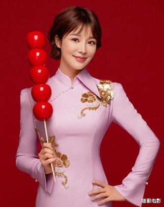 『胡蝶』央视主持胡蝶母亲节晒和儿子互动照，名导老公陆川评论区暗秀幸福