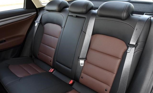 [吉利帝豪gl]听了媳妇建议，买了一辆吉利帝豪GL，看看车主的驾驶体检