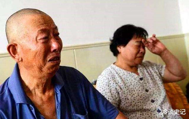 退休|我国“首批丁克”已退休,没有儿孙绕膝的余生,生活非常现实