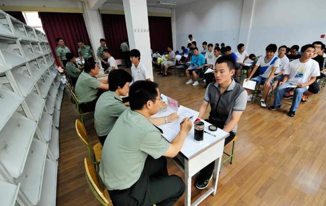 |报考军校必须通过这4大要求，缺一不可，大多数考生都不知道