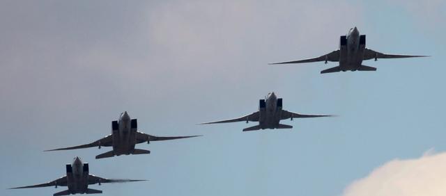 俄罗斯|俄少将遇袭身亡激怒普京，七架轰炸机猛烈报复，惨烈程度吓傻叛军