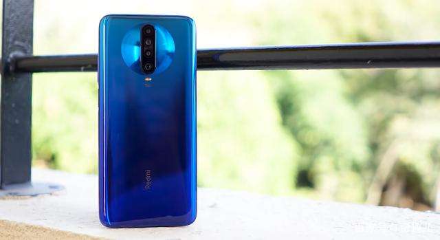 红米手机@4款优质性价比手机,游戏拍照颜值高,青年人的挚友