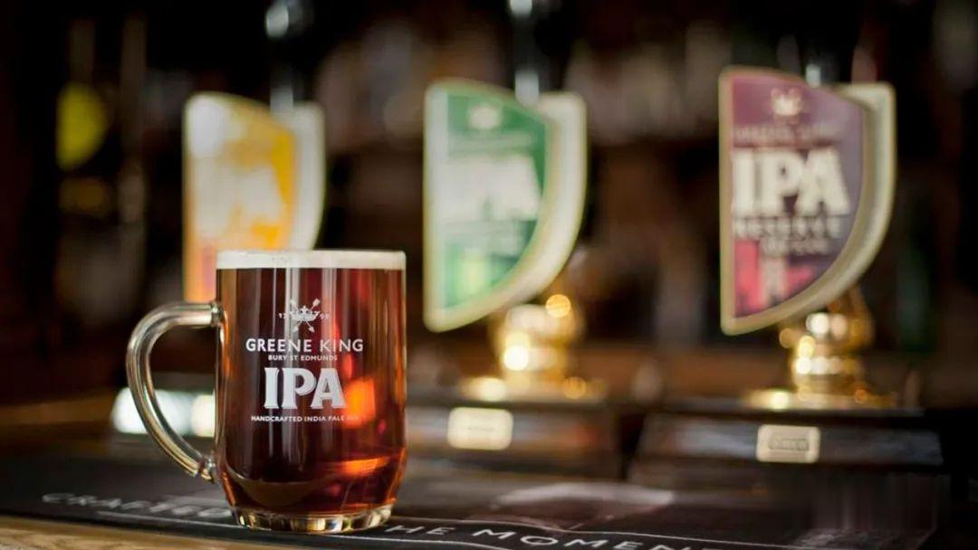 酒吧|李嘉诚430亿买下的英国酒吧宣布:永久关闭25家门店,裁员800人