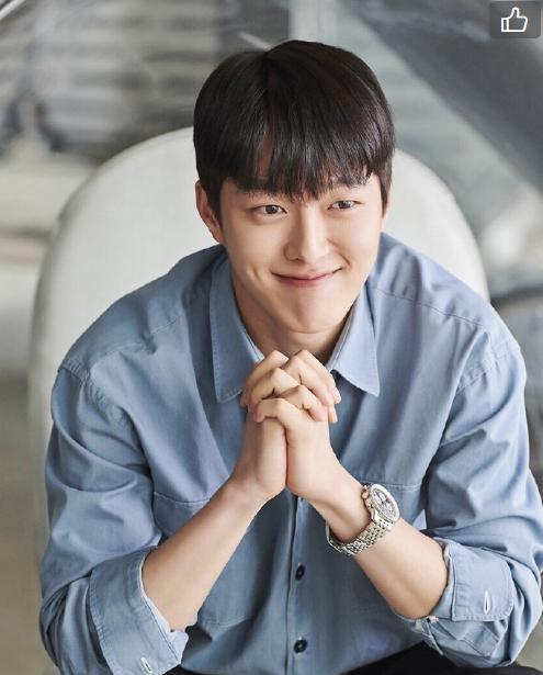 张基龙：三次和IU合作的悲情男主？看到就会想要流泪的人——张基龙~期待