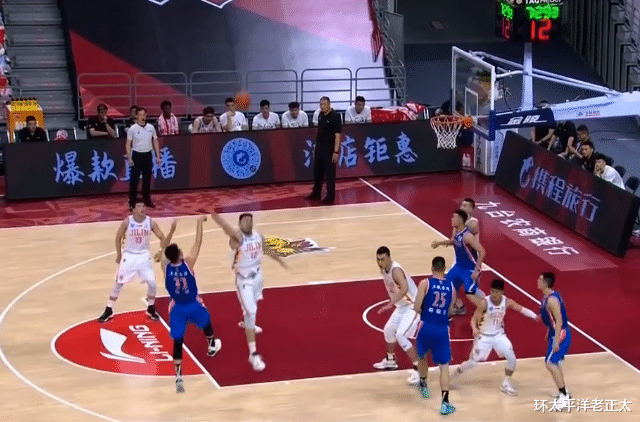 【吉林男篮】12分大胜!CBA前冠军惨遭吊打,大黑马一战杀进前3,第二集团乱套