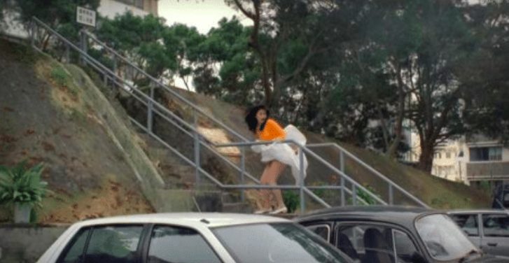 #周星驰#当年琼瑶剧第一代女星，在片中被周星驰吹裙子，有多少人暂停了？