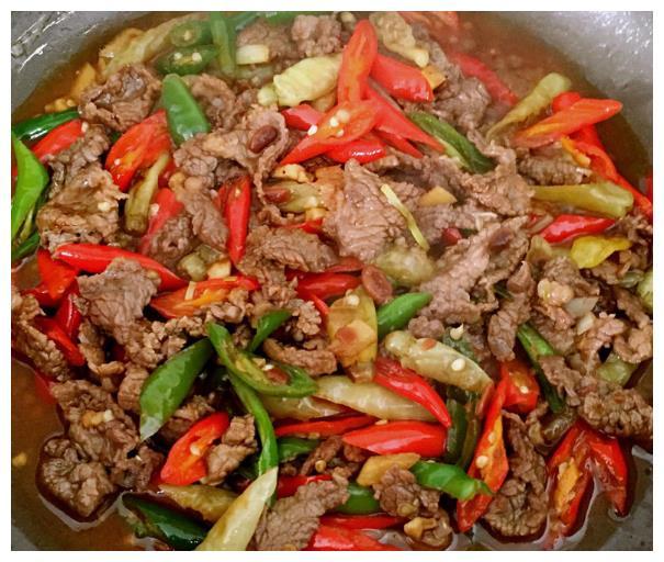 「芹菜」味道超级棒的几道家常菜，美味可口又下饭，满足全家人的味蕾