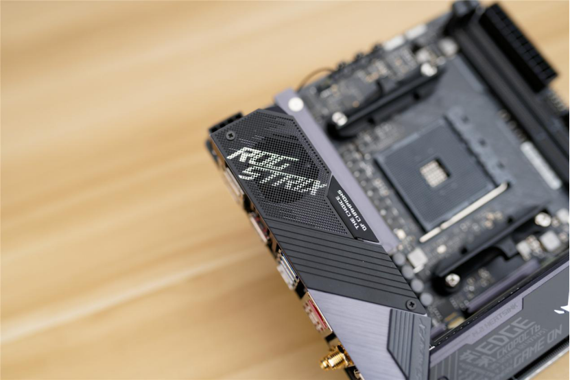 谷歌地图|拒绝素颜,熊猫配色ITX电脑装机纪实