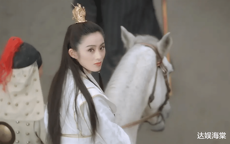 王晶|王晶《倚天》杀青在即:赵敏颜值高,张无忌显老,宋青书不如原版