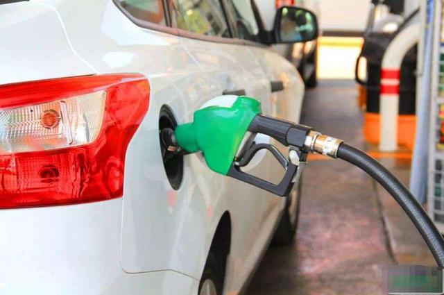 95号汽油|95号汽油真比92号耐烧？老司机做了测试，让人出乎意料