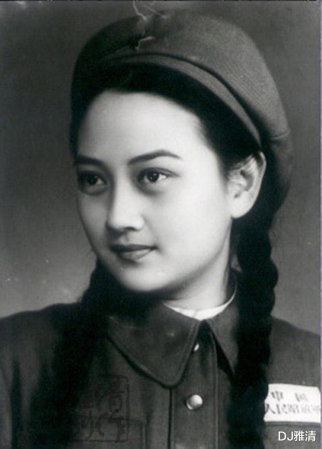 电影▲八一厂早期只有22位女明星，但“一个顶俩”，而且个个都“大有来头”