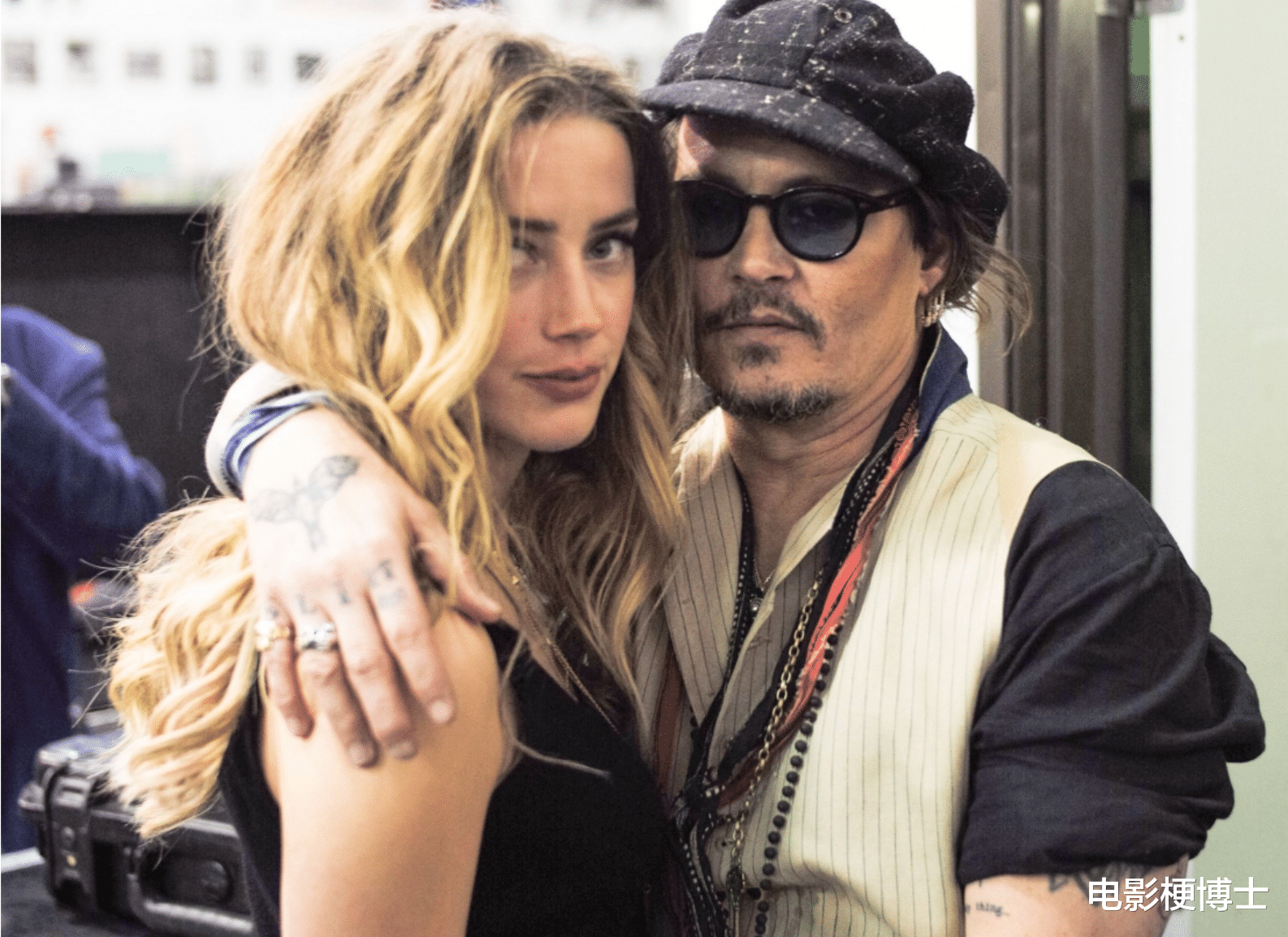 约翰尼·德普|疯了吧!好莱坞巨星约翰尼·德普开撕“小李子”:他跟我前妻睡觉