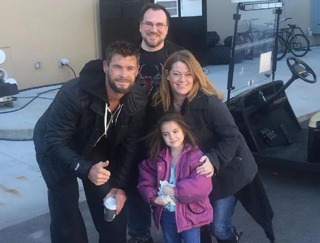 钢铁侠|钢铁侠的女儿长大了，还穿上了父亲给母亲的盔甲