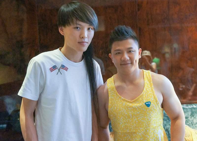 张玮|他因为《好声音》一战成名，人气一时无两，现婚后胖若两人