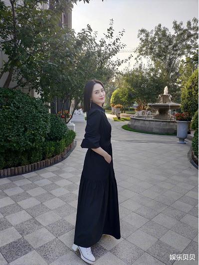 发型|阿娇恢复单身后换发型,剪掉十年长发换波波头,39岁嫩回19岁