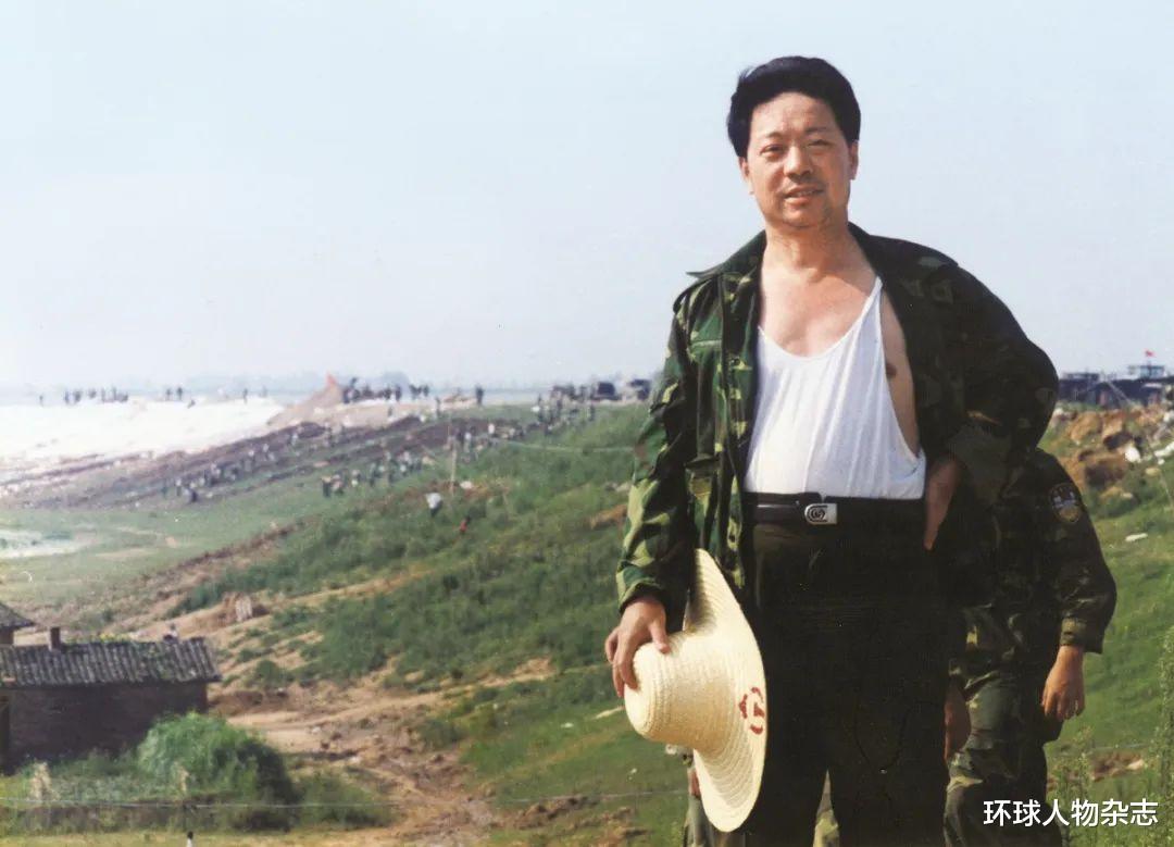 宁波机场|奋斗40年从农民变市长，退休务农10年变抖音网红，74岁还折腾，他图啥？