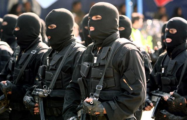 #波兰#伊朗终于对死敌出手了，全国水利设施几乎全瘫痪，美军刮目相看