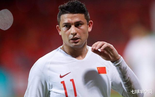 国足:国足名单锁定72人!首位归化国脚难入选,1缺点让李铁里皮没法用!