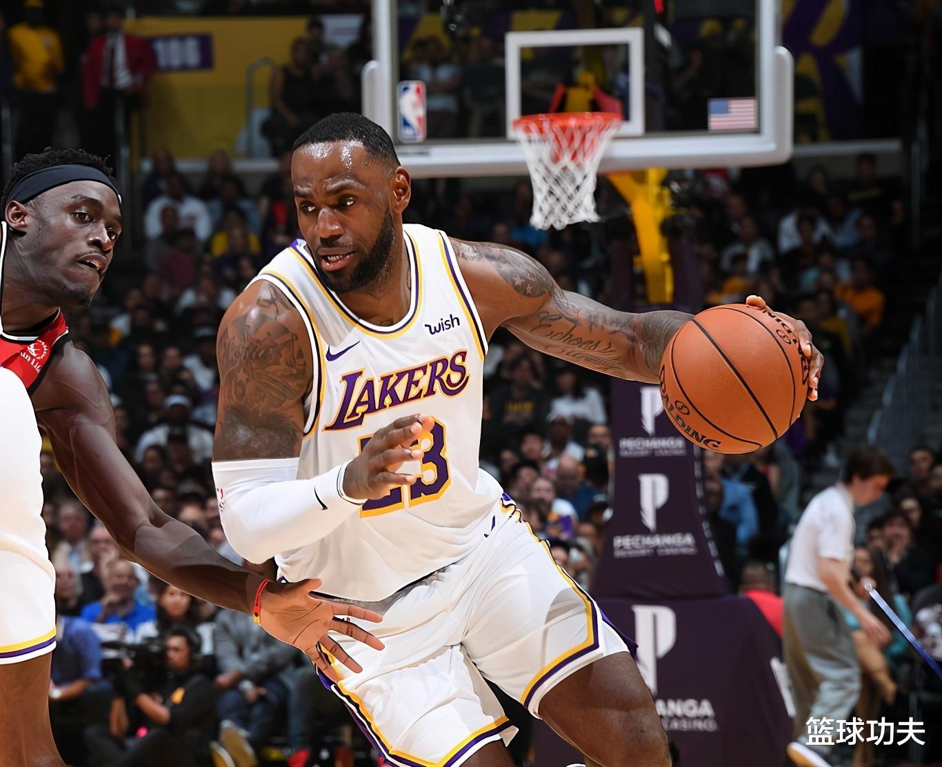 科怀·伦纳德|4队哄抢！大内讧后，伦纳德和詹姆斯的差距有多大？杜兰特不骗人