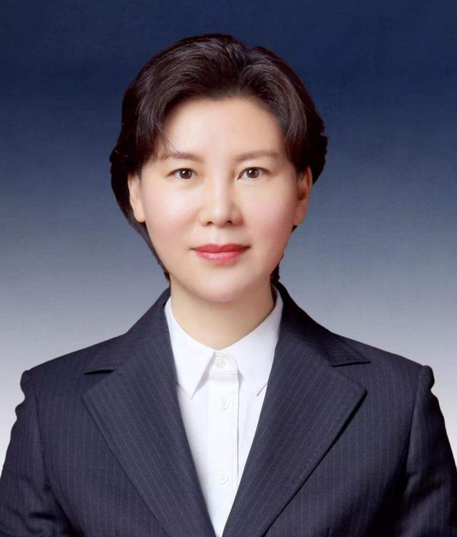 「科学家」她是中国科学院最美女院士，发表SCI论文300多篇，52岁仍美如少女