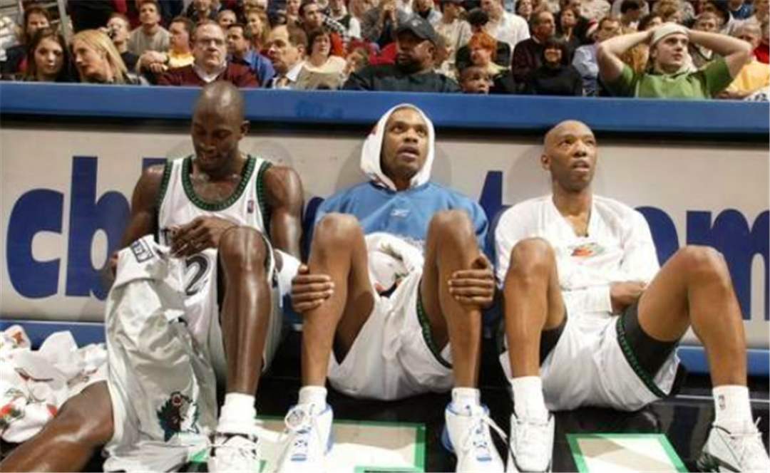 『伊塞亚·托马斯』在NBA拒绝大合同会怎样?两人来CBA,小托马斯拒绝7千万要后悔死