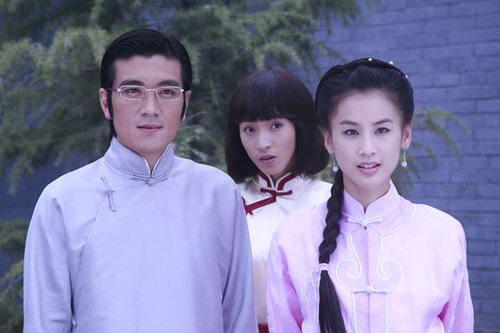 【黄圣依】杨子光给黄圣依投资戏就投了6部，旗下艺人个个脸都像她孪生姐妹