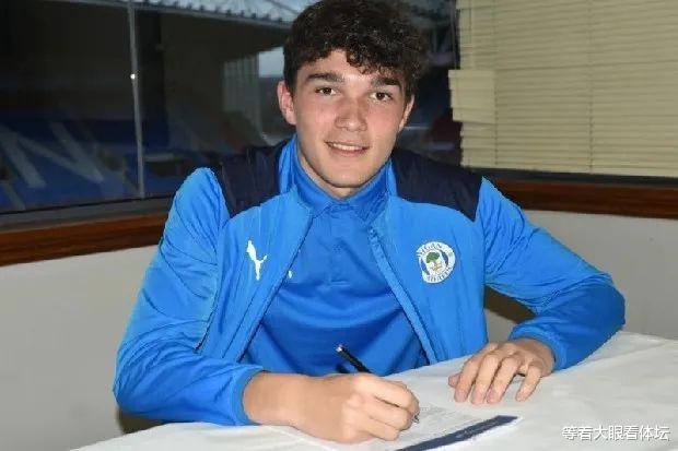 騎士隊(duì)|列維不給錢(qián)，穆帥想妙招！補(bǔ)強(qiáng)鋒線鎖定英甲小將，19歲13場(chǎng)4球