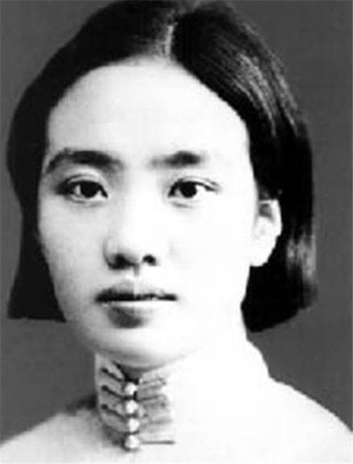 |1974年，专案组问浦安修：彭元帅病危，你去不去看他？她却只摇头