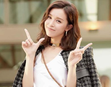 #谢霆锋#她曾与谢霆锋一见钟情，陈冠希为追她直接戒烟，网友：还好你都没答应！