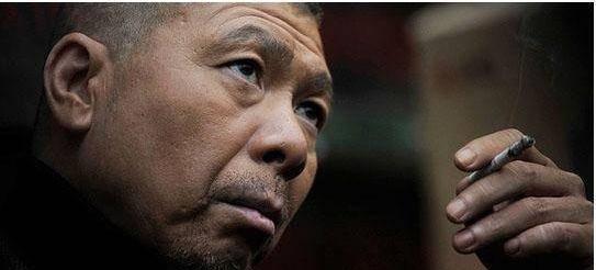 『冯小刚』住几千万别墅的冯小刚，脱不掉叶京、王朔给他穿的那条“裤子”