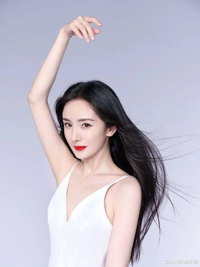 眼妆|杨幂要把这款“裸眼妆”带火了!化妆省掉这一部分,竟然意外高级